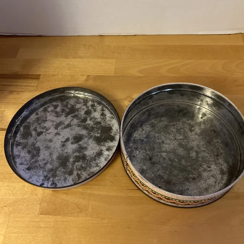 vintage tin with Bird